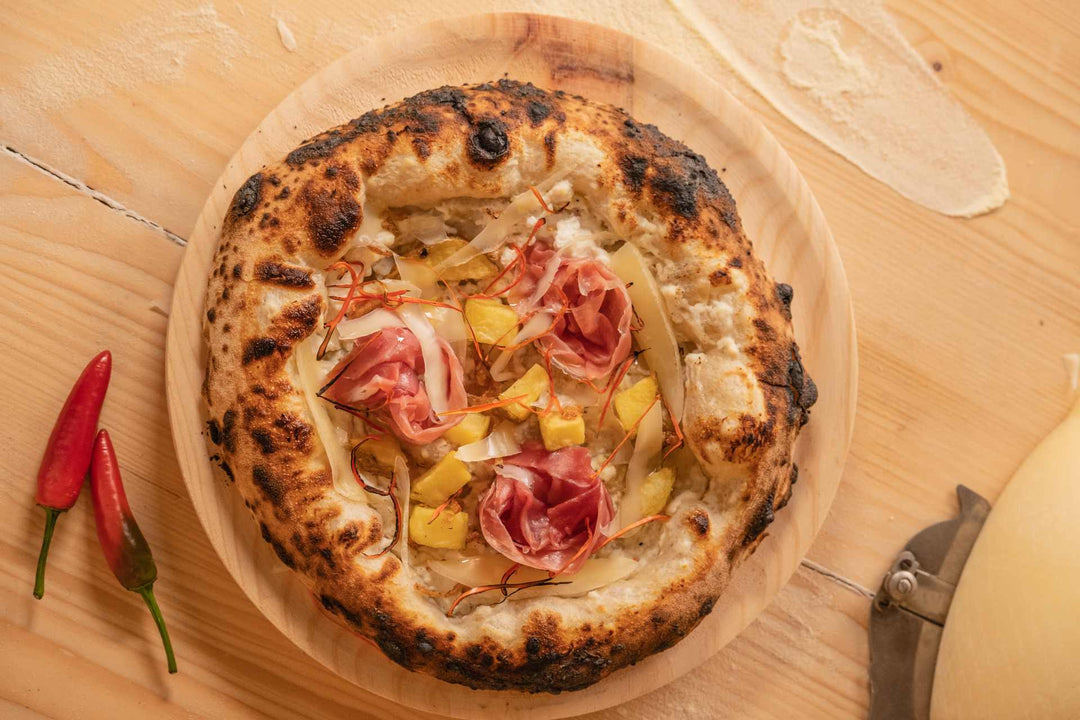 Calabrese Delight: Ricotta, Ham, Potato, Onion and Spicy Chilli Pepper Pizza